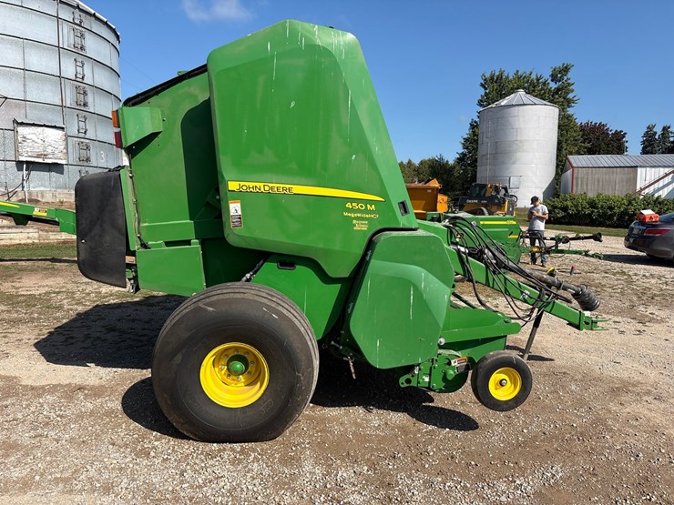 john-deere-450-image-6