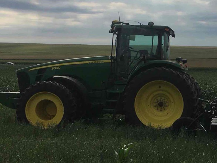 john-deere-8330-image-10