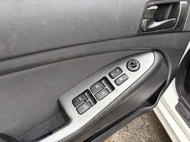 2015-kia-optima-sedan-image-26