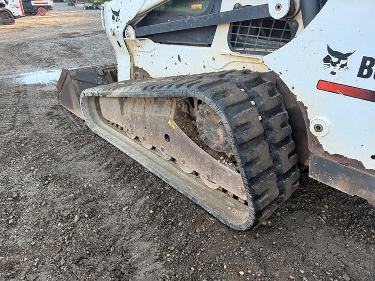 bobcat-t750-image-16