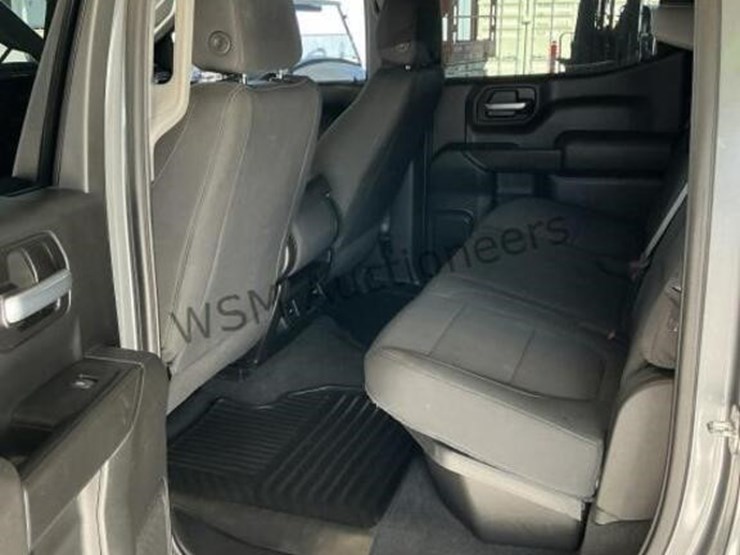 2020-chevrolet-silverado-1500-image-24