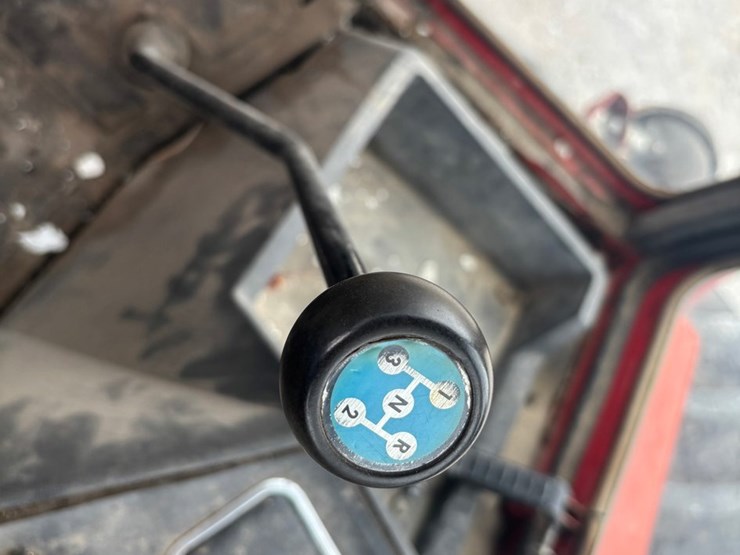 1983-massey-ferguson-4900-image-65