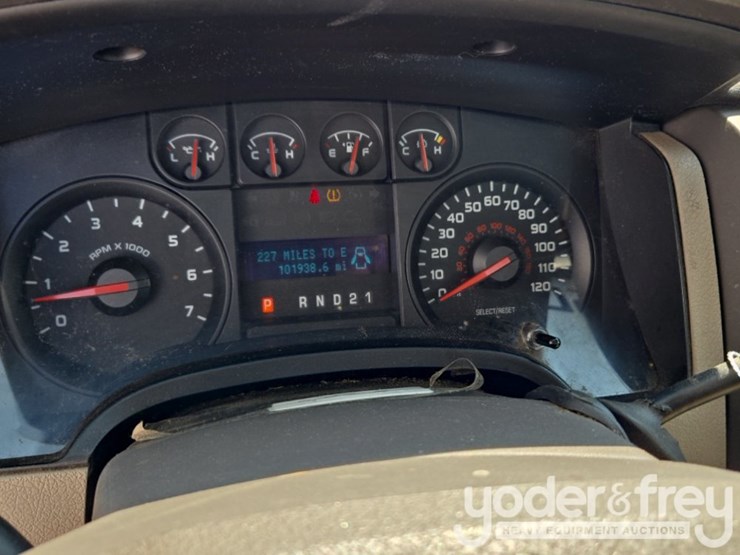 2010-ford-f150-image-40