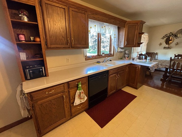 #60000-•-29.92-acre-farm-with-home,-barns-&-outbuildings-image-50