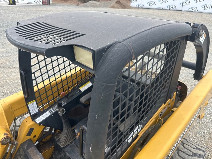 john-deere-250-image-10