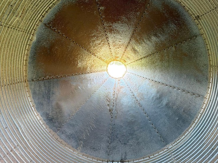 hog-slat-15-ton-bulk-bin-image-17
