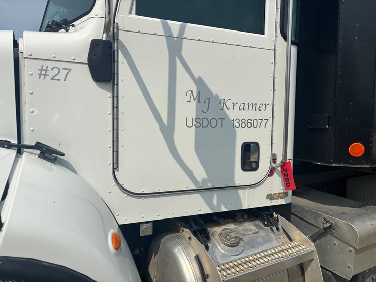 #2289-•-2006-peterbilt-tandem-axle-dump-truck-image-10