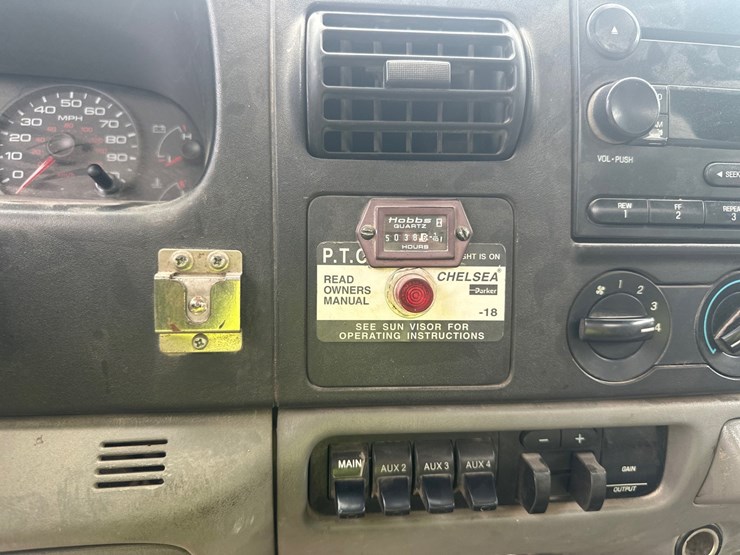 2007-ford-f550-image-37