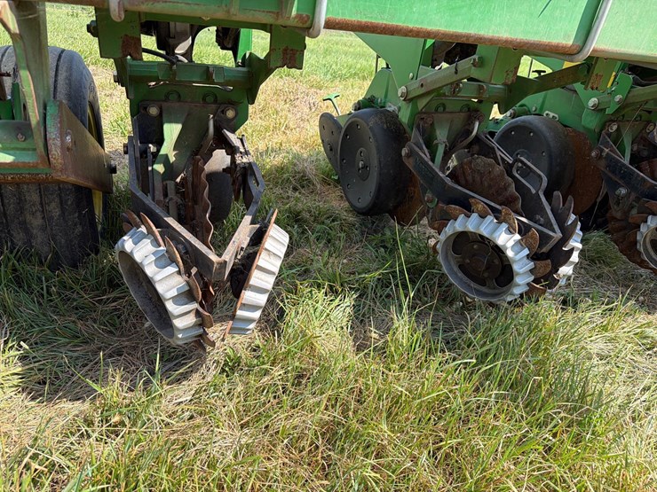 john-deere-1760-image-13