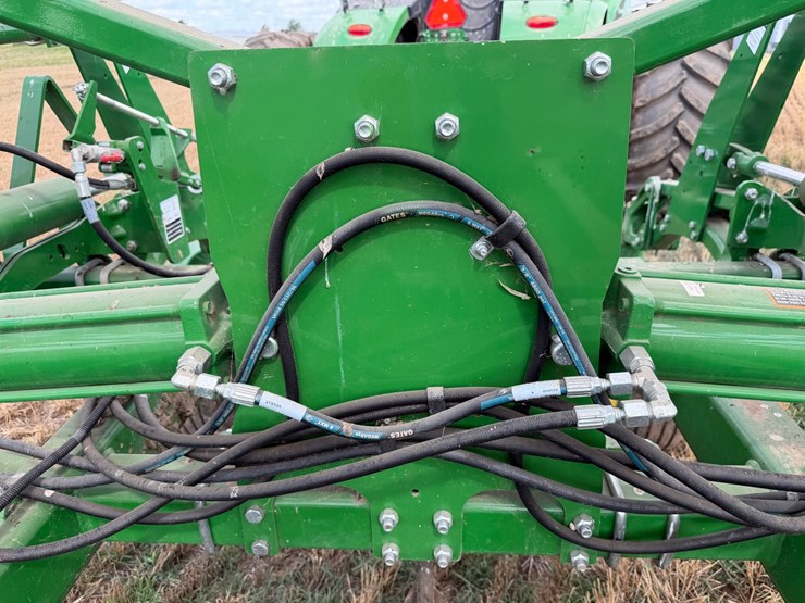 john-deere-2430-image-65