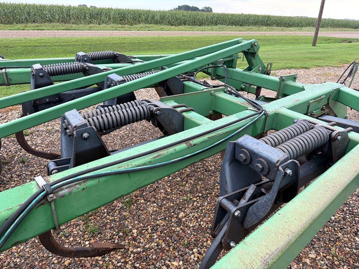 john-deere-510-image-35