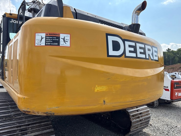 deere-250g-lc-image-12