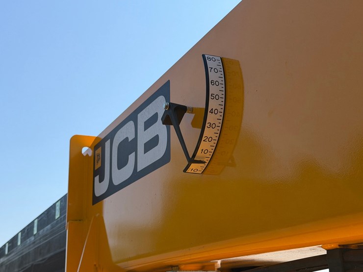 2024-jcb-509-42-image-73