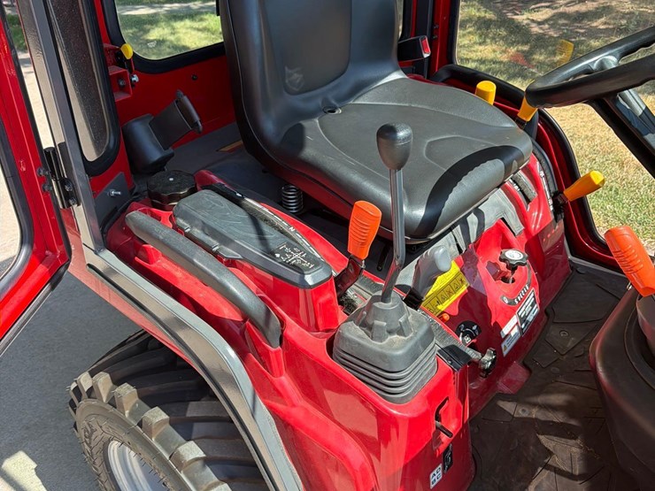 2021-massey-ferguson-4-image-24