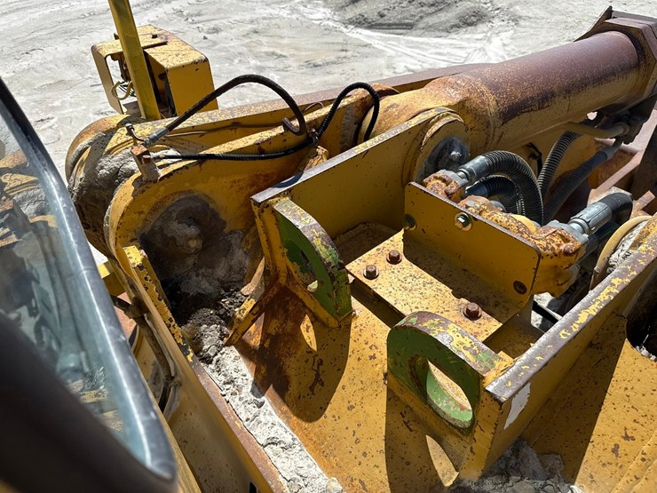 caterpillar-988-image-112