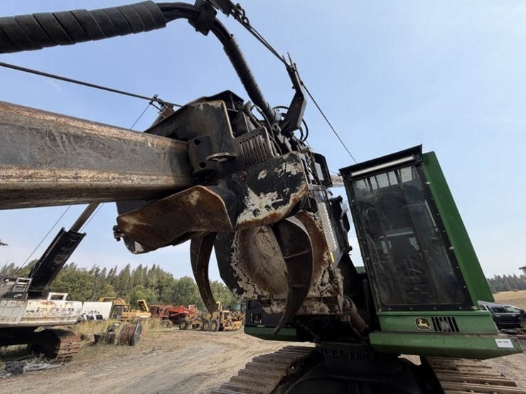 2011-deere-2454d-image-14