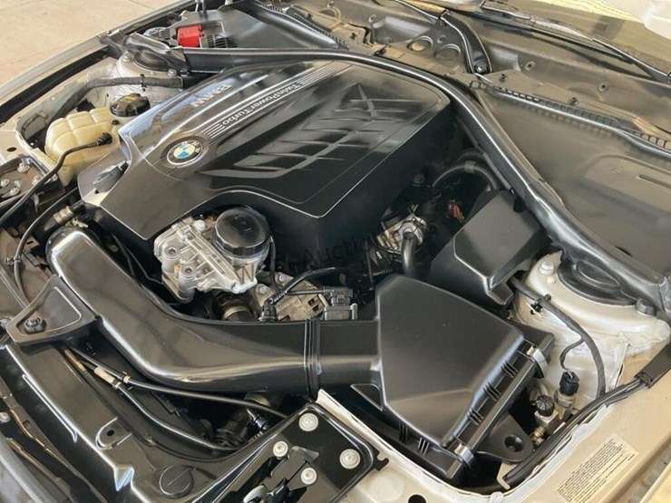 2015-bmw-435i-sdn-image-10