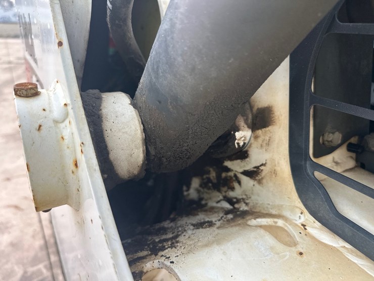 2018-bobcat-t630-image-23