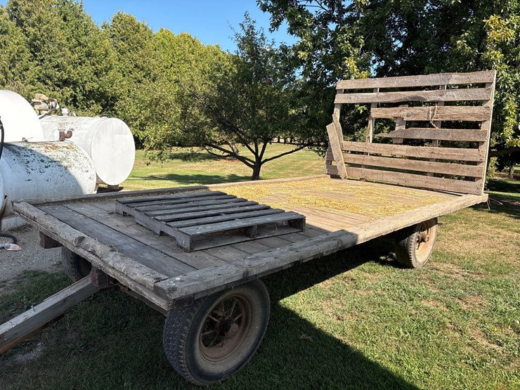 #2916-•-8'x16'-hay-wagon-image-5