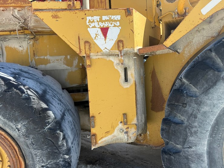 caterpillar-988-image-21