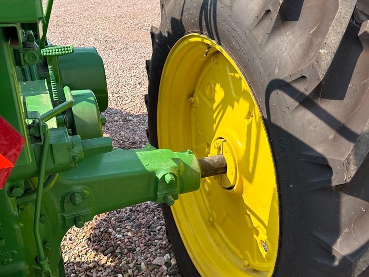 john-deere-70-image-29