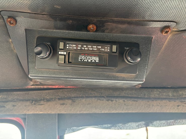 1983-massey-ferguson-4900-image-53