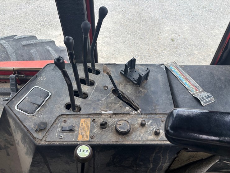 1983-massey-ferguson-4900-image-51