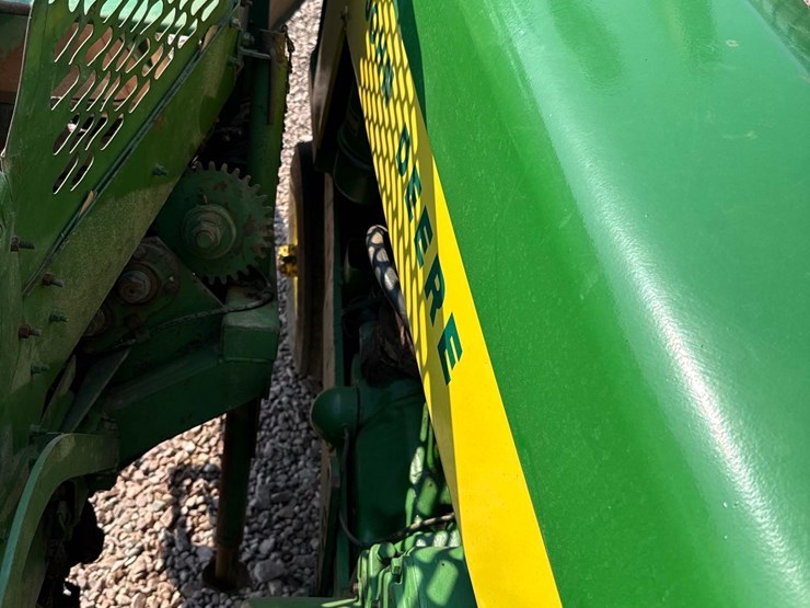 john-deere-630-image-51