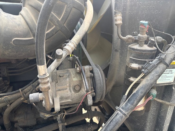 1995-mack-ch613-image-25