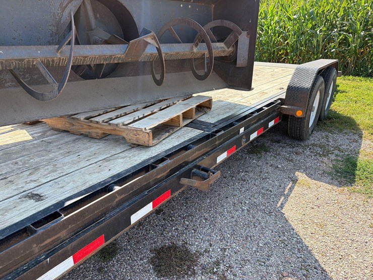 2012-pj-flatbed-image-25