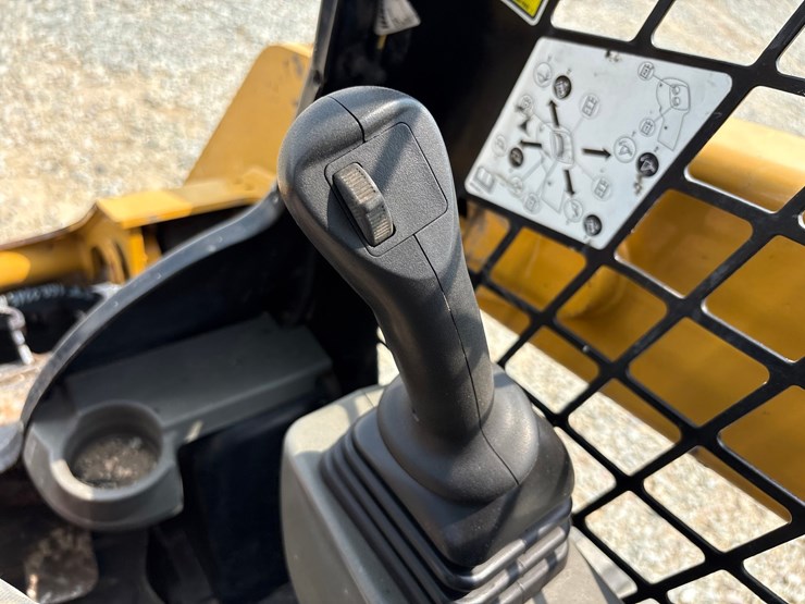 caterpillar-259d3-image-31
