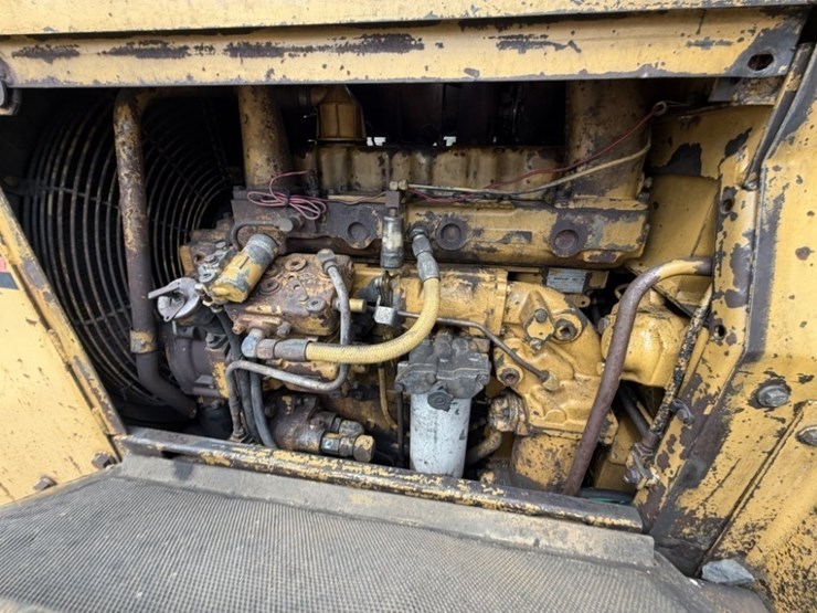 1994-caterpillar-518c-image-41