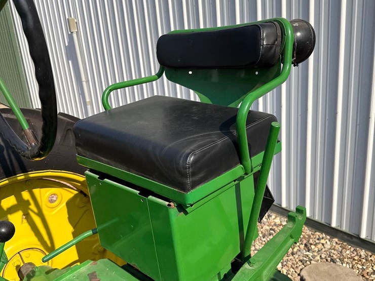 john-deere-70-image-36