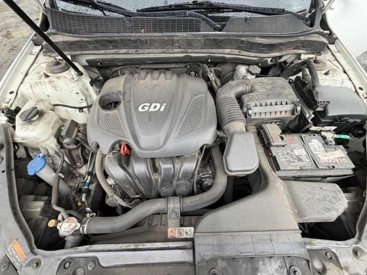 2015-kia-optima-sedan-image-13