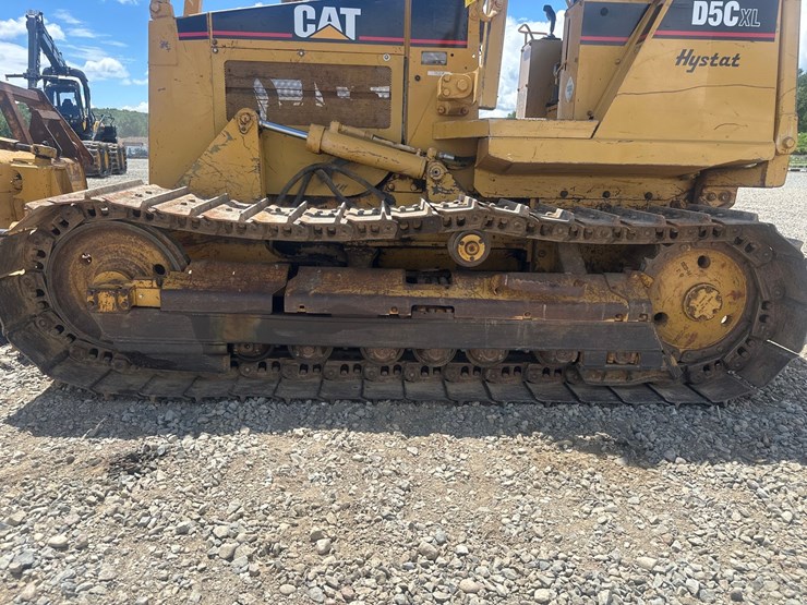 caterpillar-d5c-xl-image-49