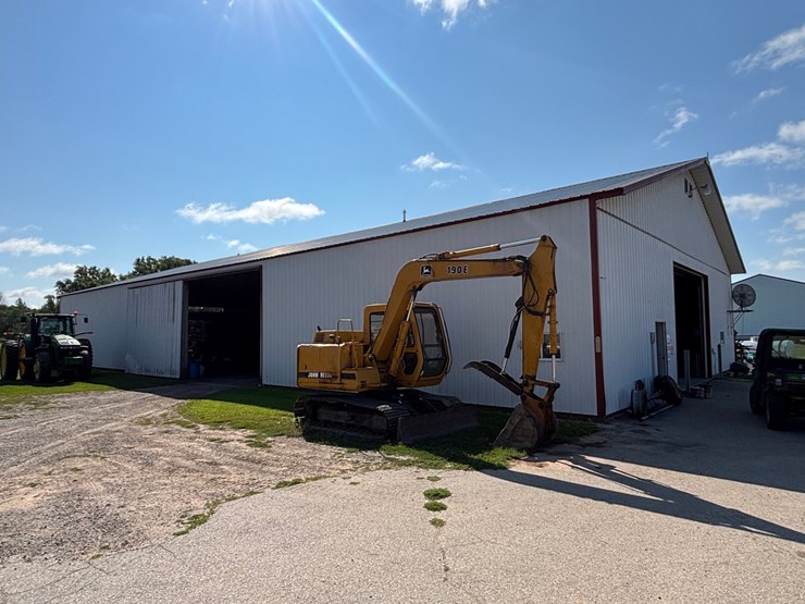 #60000-•-29.92-acre-farm-with-home,-barns-&-outbuildings-image-85