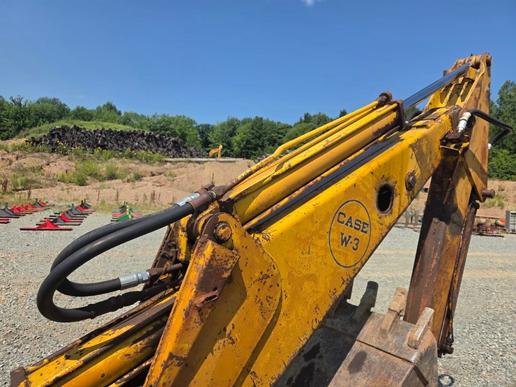 #61410-•-case-w-3-loader-backhoe-image-34