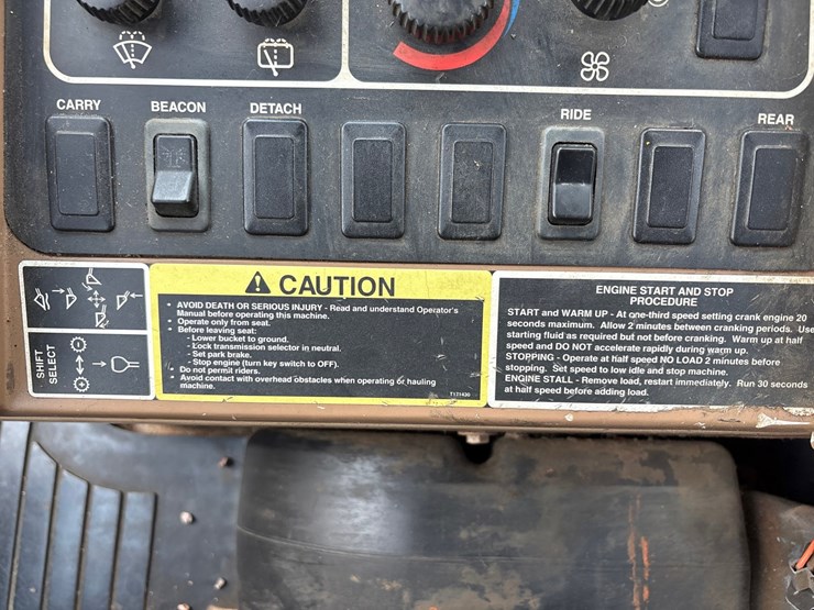 deere-444h-image-65