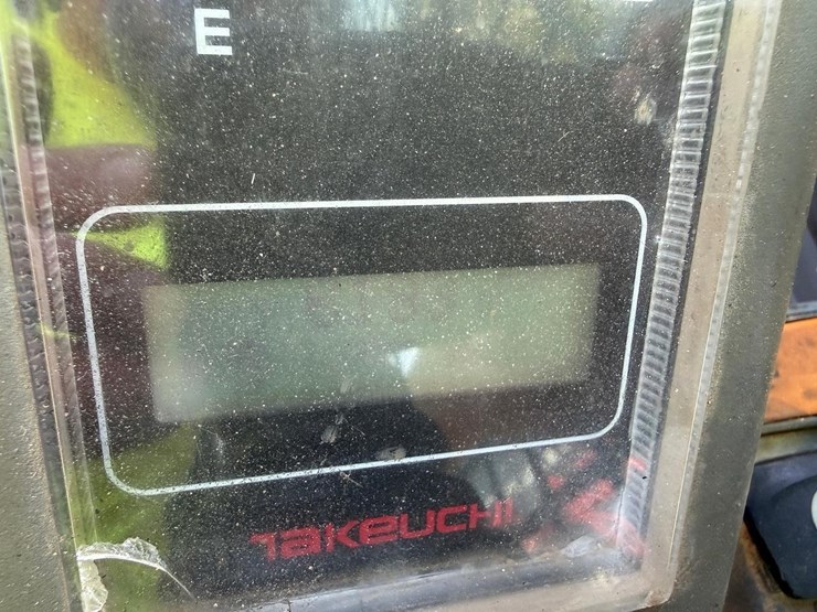 takeuchi-tl12-image-21