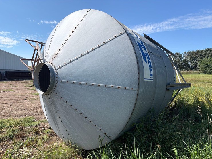 hog-slat-15-ton-bulk-bin-image-2