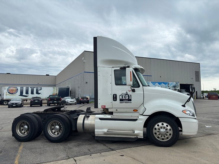 2015-international-prostar-image-5