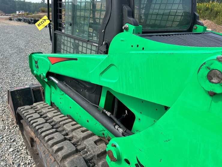 2017-bobcat-t550-image-23