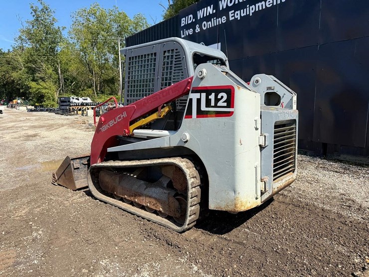 takeuchi-tl12-image-2