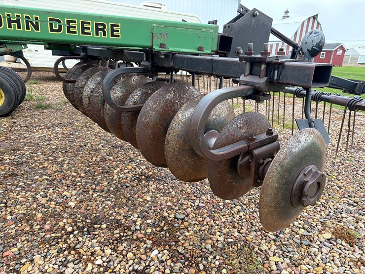 john-deere-510-image-12