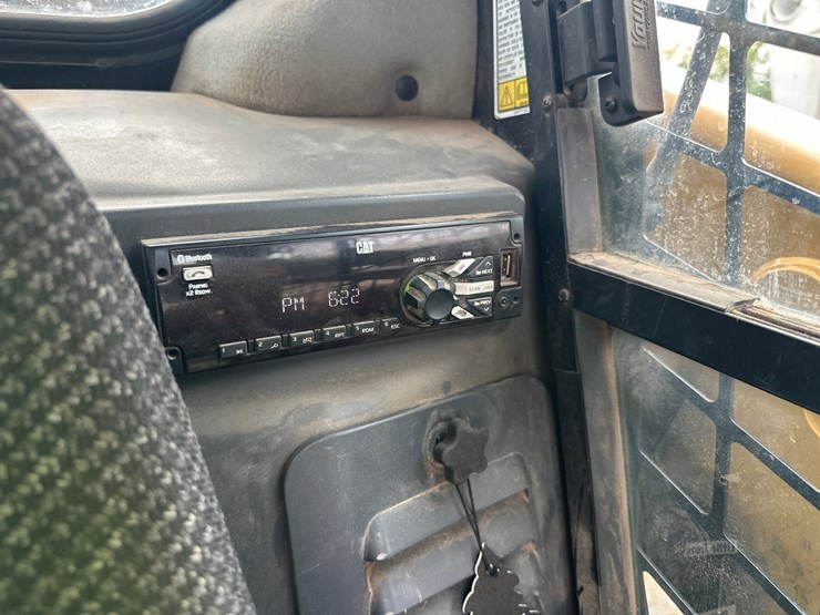 caterpillar-287d-image-34