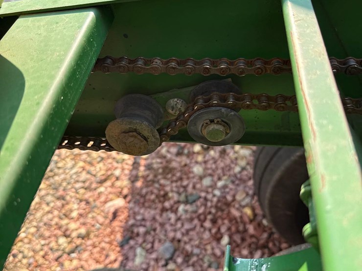 john-deere-7000-image-43