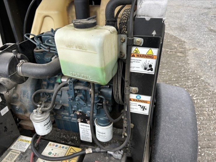2021-doosan-6kw-towable-light-tower-image-24
