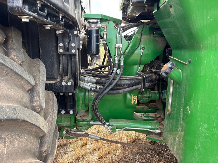 2022-john-deere-640-image-19