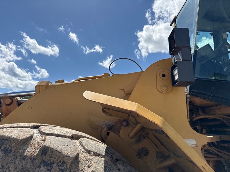 caterpillar-980g-image-32