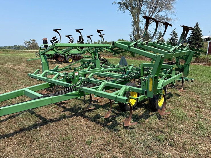 john-deere-960-image-1